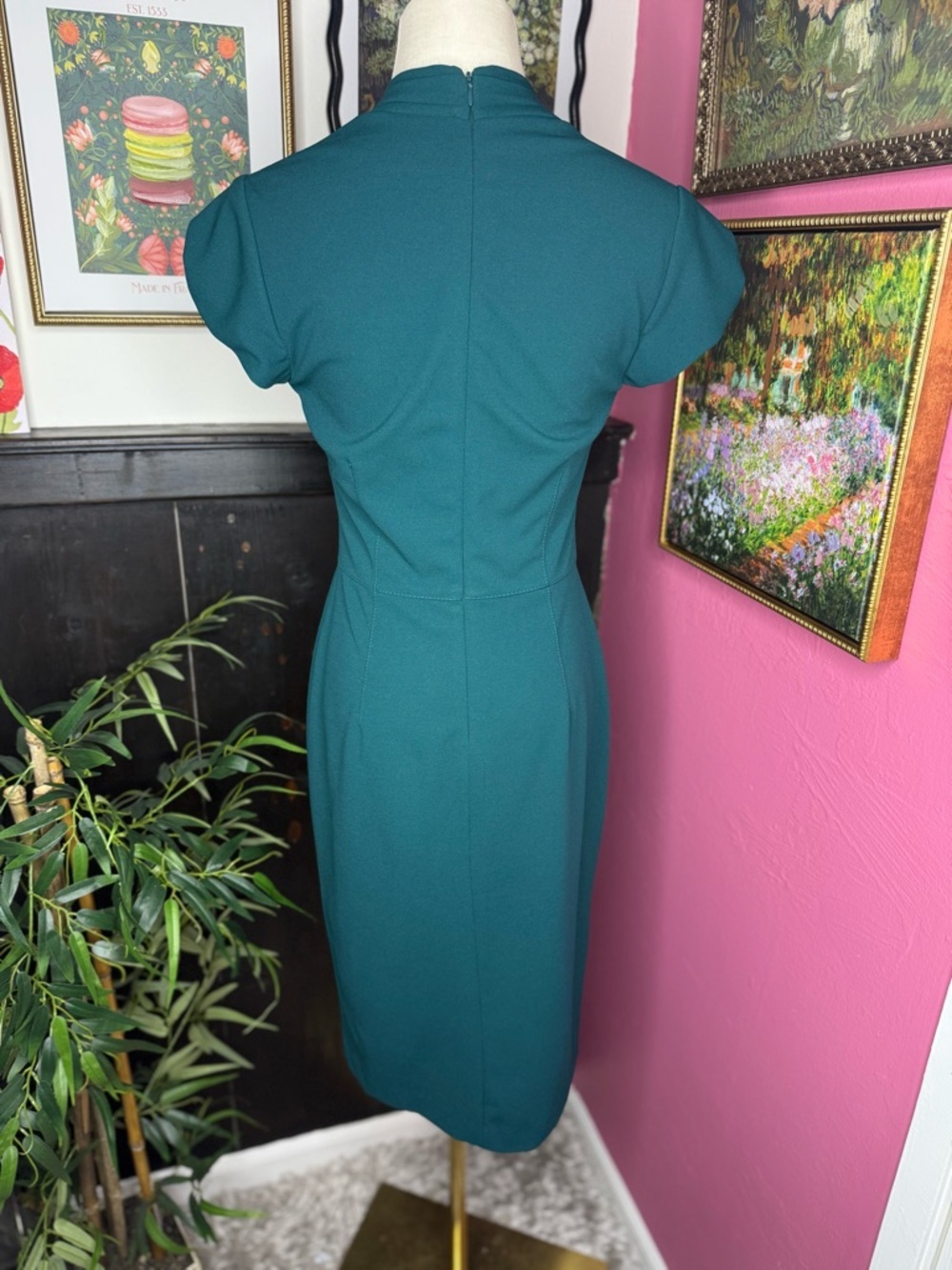NEW Betsey Johnson V-Neck Sheath Dress Emerald Green Sz 4 - Picture 7 of 12
